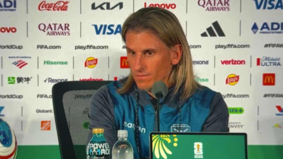 Beccacece prende el juego ante el Tri: "Hicimos nueve horas para llegar, no fue como en otras sedes"