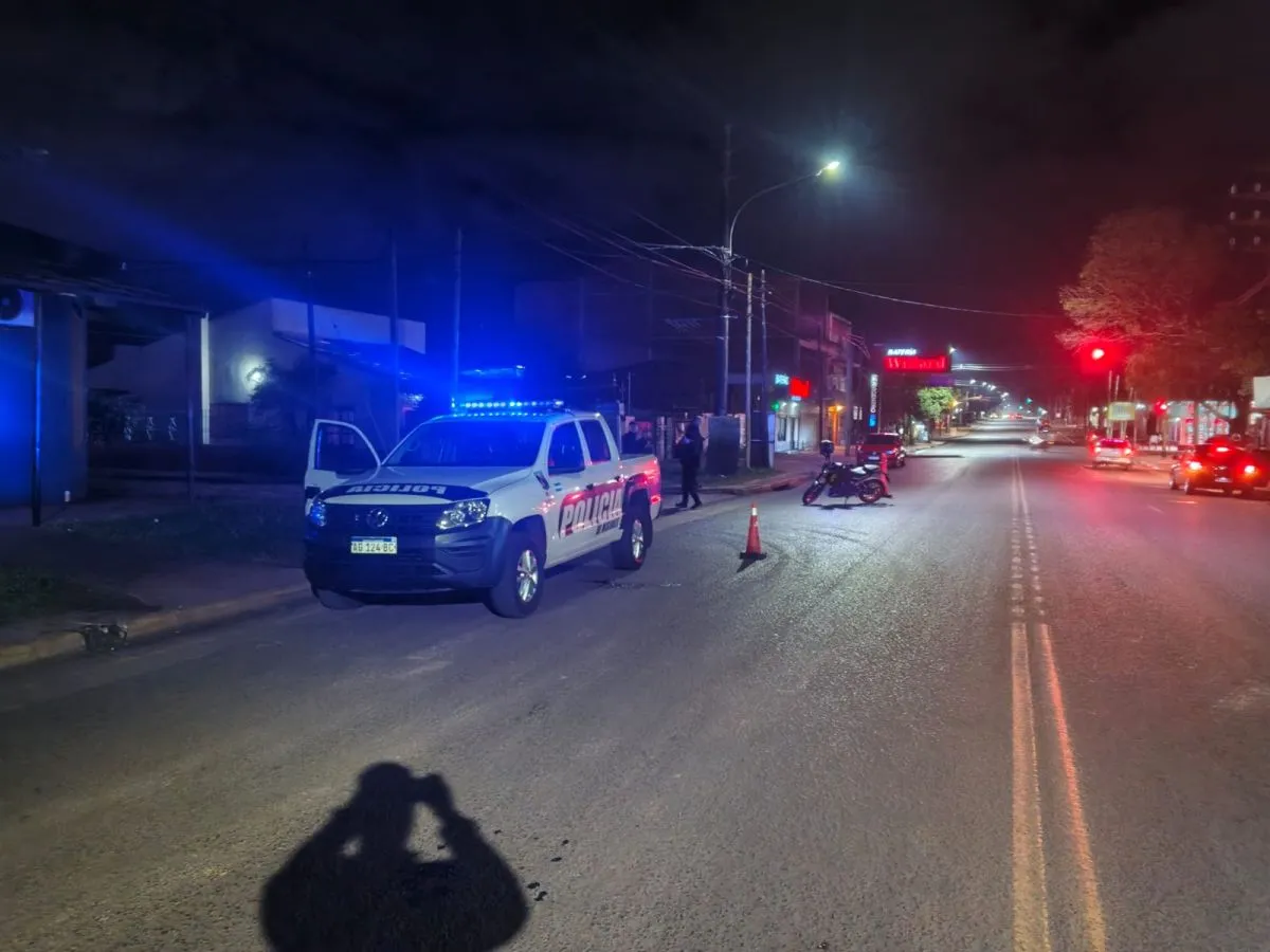Posadas: un menor de 13 años fue atropellado por una moto de aplicación y el conductor huyó