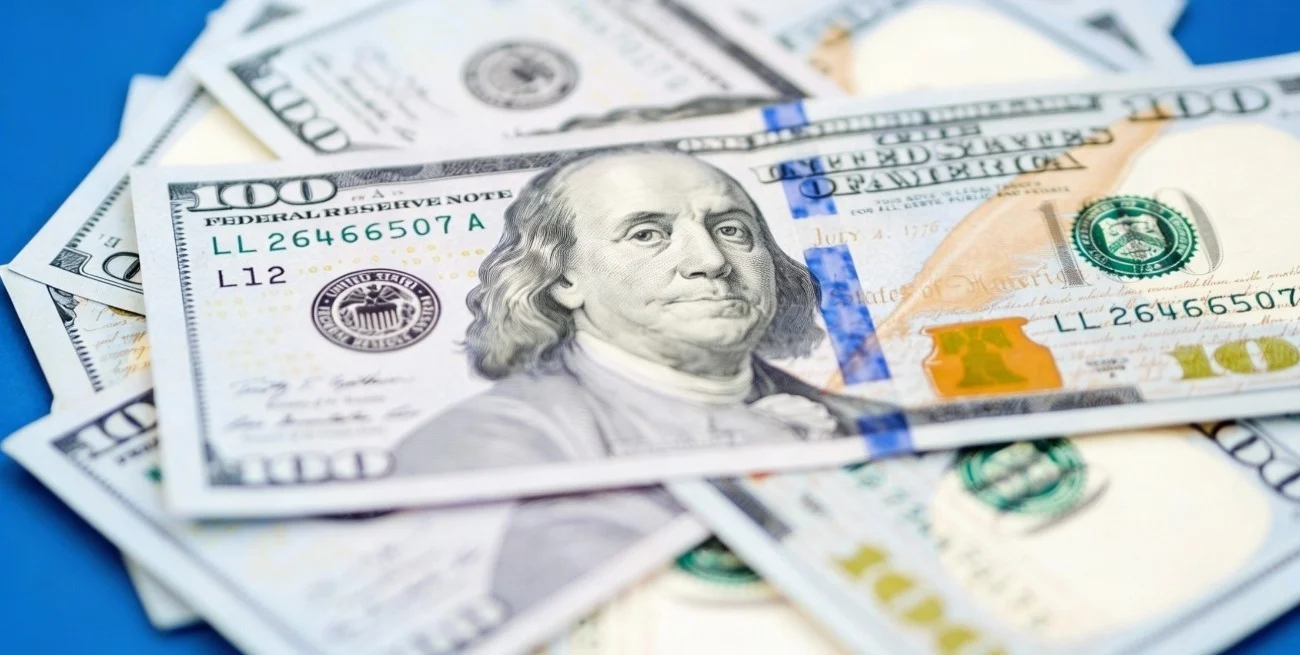 Así cerró el dólar en los bancos argentinos este lunes 8 de junio