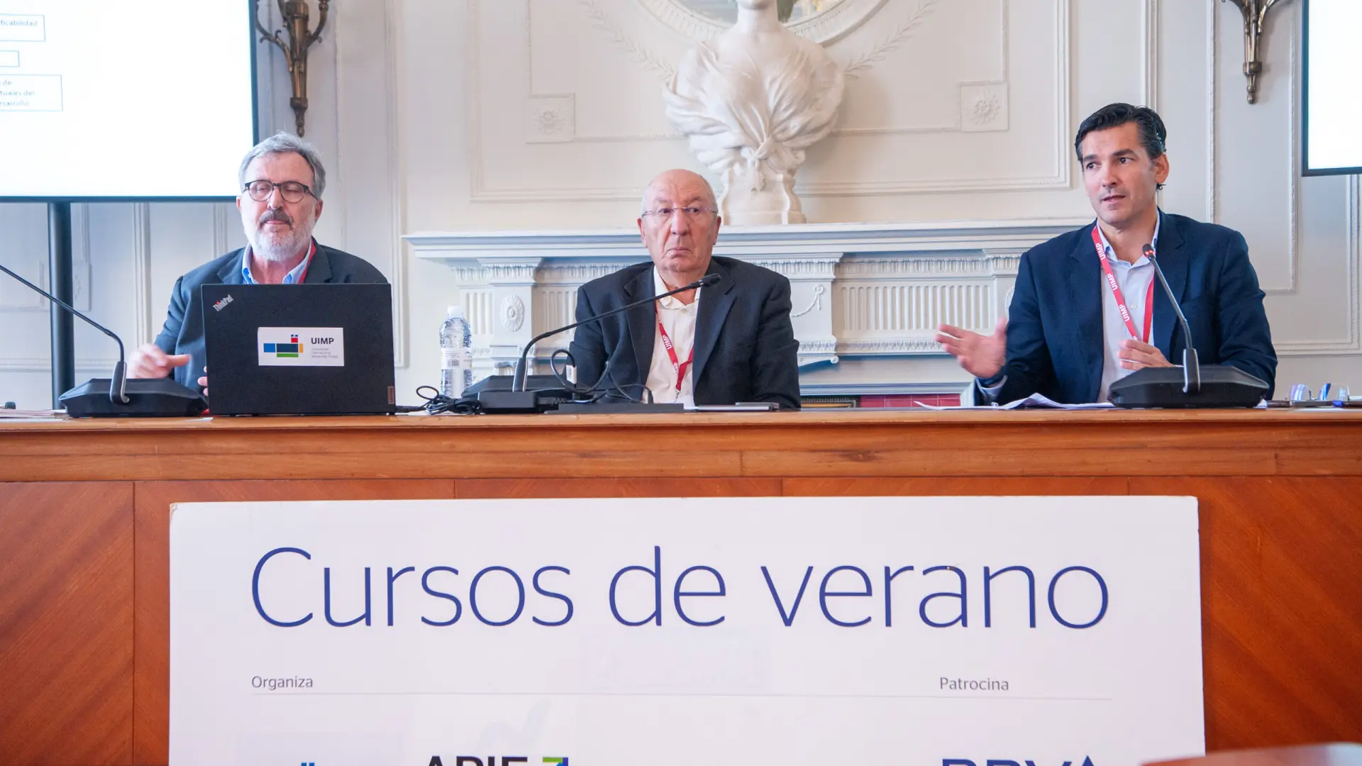 Funcas calcula que el suelo vacío elevaría un 18% el parque de viviendas en grandes ciudades
