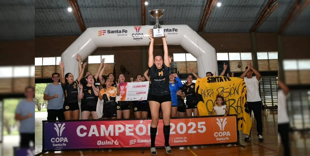 El handball femenino de Il Peretz busca apoyo para viajar al Nacional B en San Luis