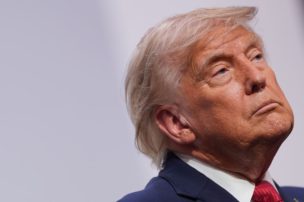 Trump responde a Meloni y sostiene que le pidió foto en el G7