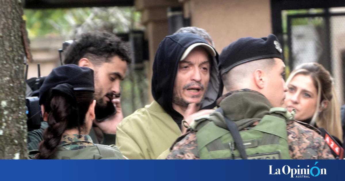 Murió el Indio Solari: Máximo Kirchner llegó a la casa del líder de Los Redonditos de ricota en Parque Leloir