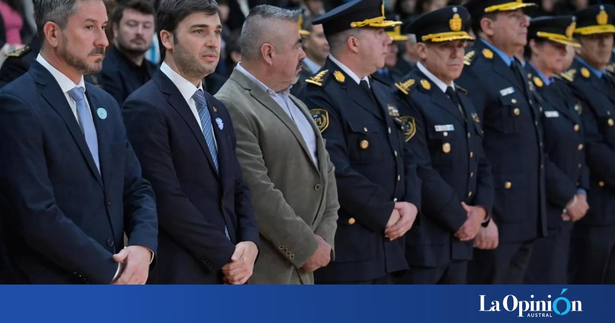 Ignacio Torres anunció una nueva Escuela de Cadetes y un plan habitacional para la Policía del Chubut