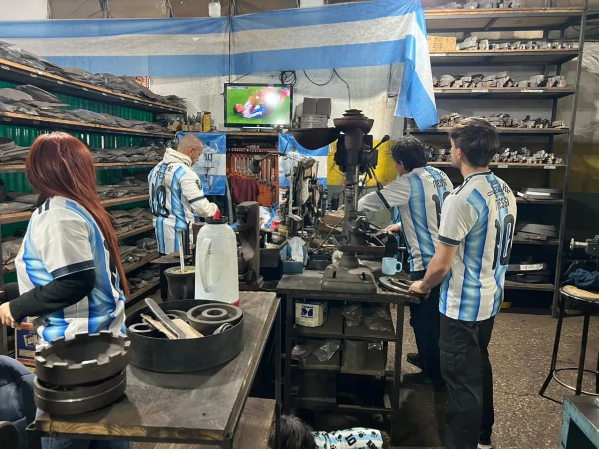 Así vivieron el partido los que tuvieron que trabajar
