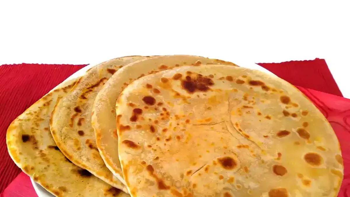 Rápido y sin horno: la receta del pan de sartén que los nutricionistas sugieren para reemplazar al pan lactal
