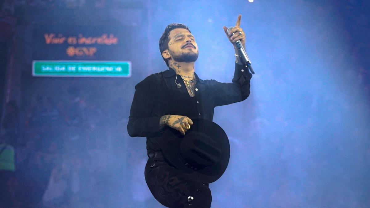 Golpe para Christian Nodal: no podrá registrar la marca "El Forajido"