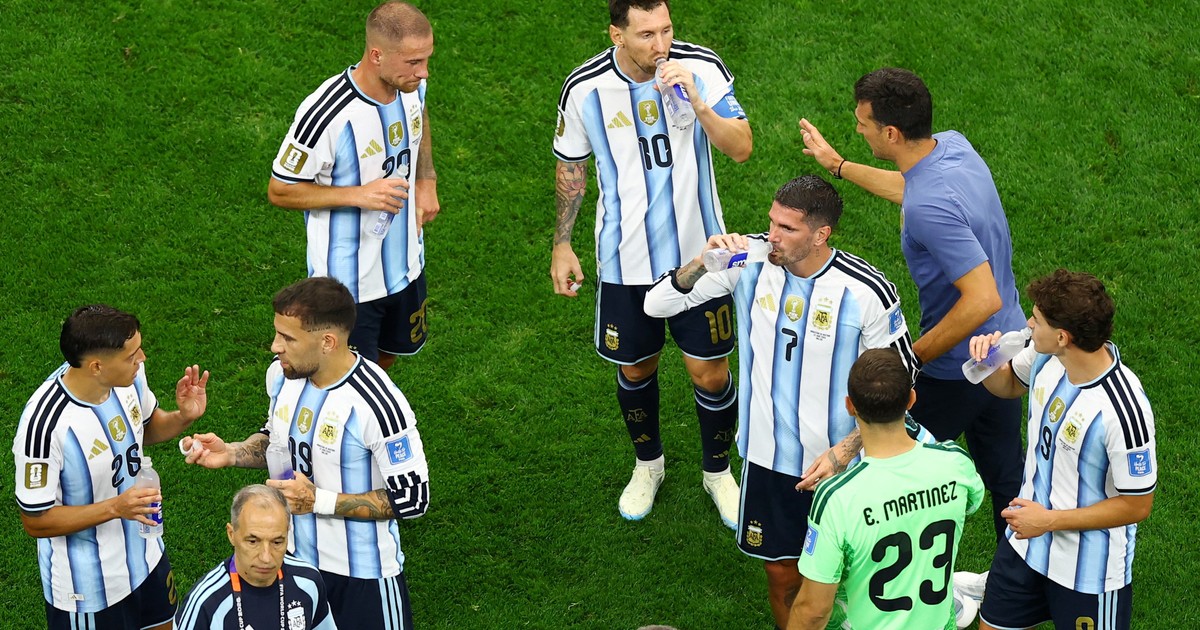 Gianni Infantino defendió las pausas de hidratación y negó fines comerciales: "La FIFA no gana absolutamente nada con esto"
