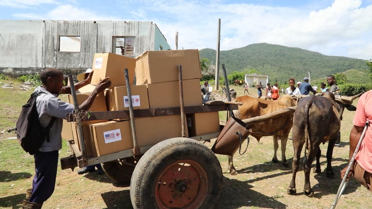 Entre apagones y escasez, la ayuda humanitaria avanza por caminos rurales de Cuba
