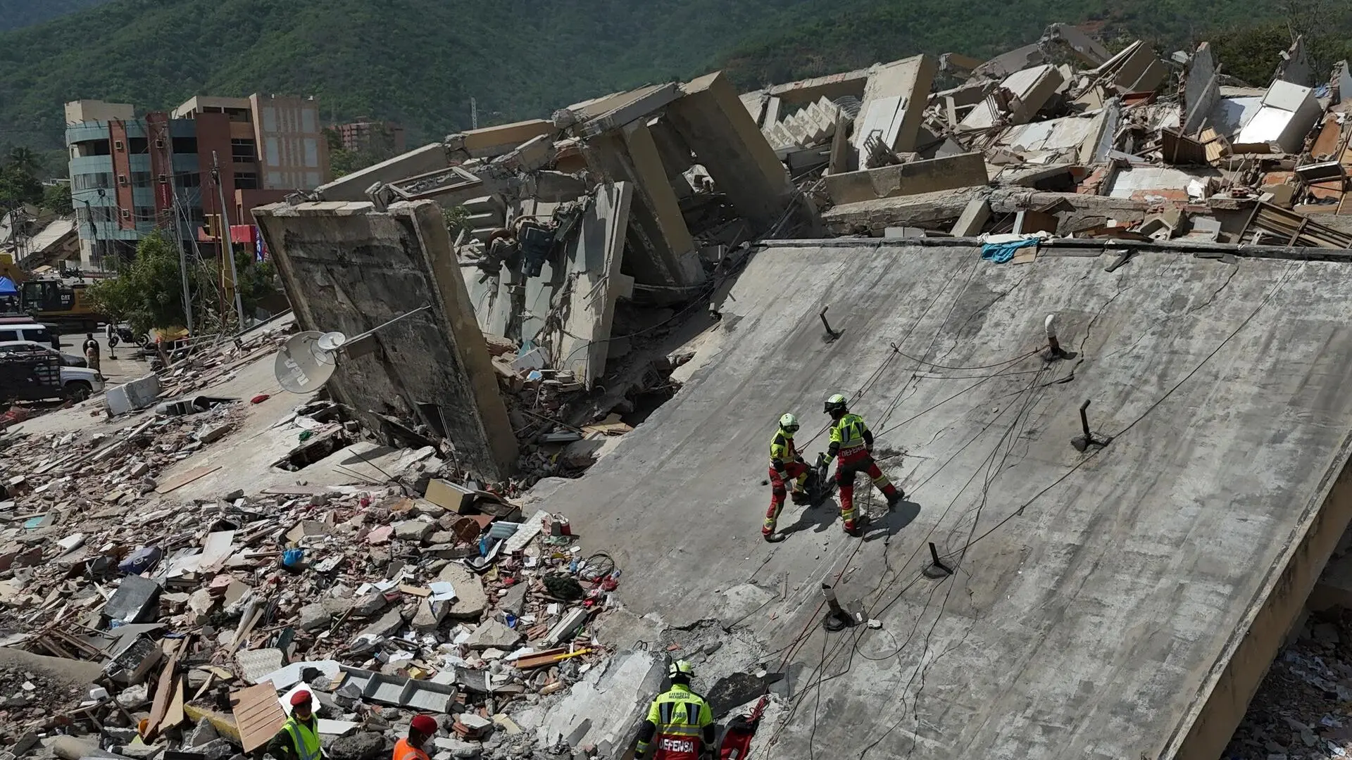 Terremoto en Venezuela, en directo | El Gobierno eleva a 17 los españoles muertos, hay 150 desaparecidos y 12 atrapados