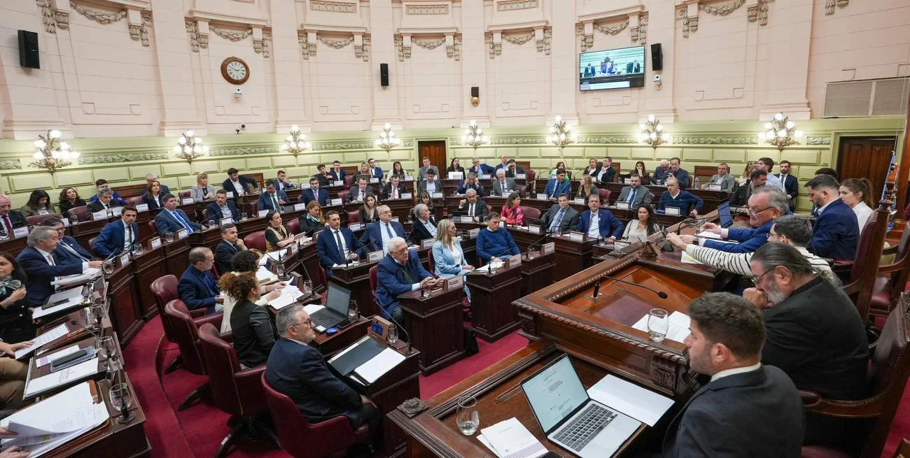 Autonomía y municipios: ley 14436, observaciones e interrogantes