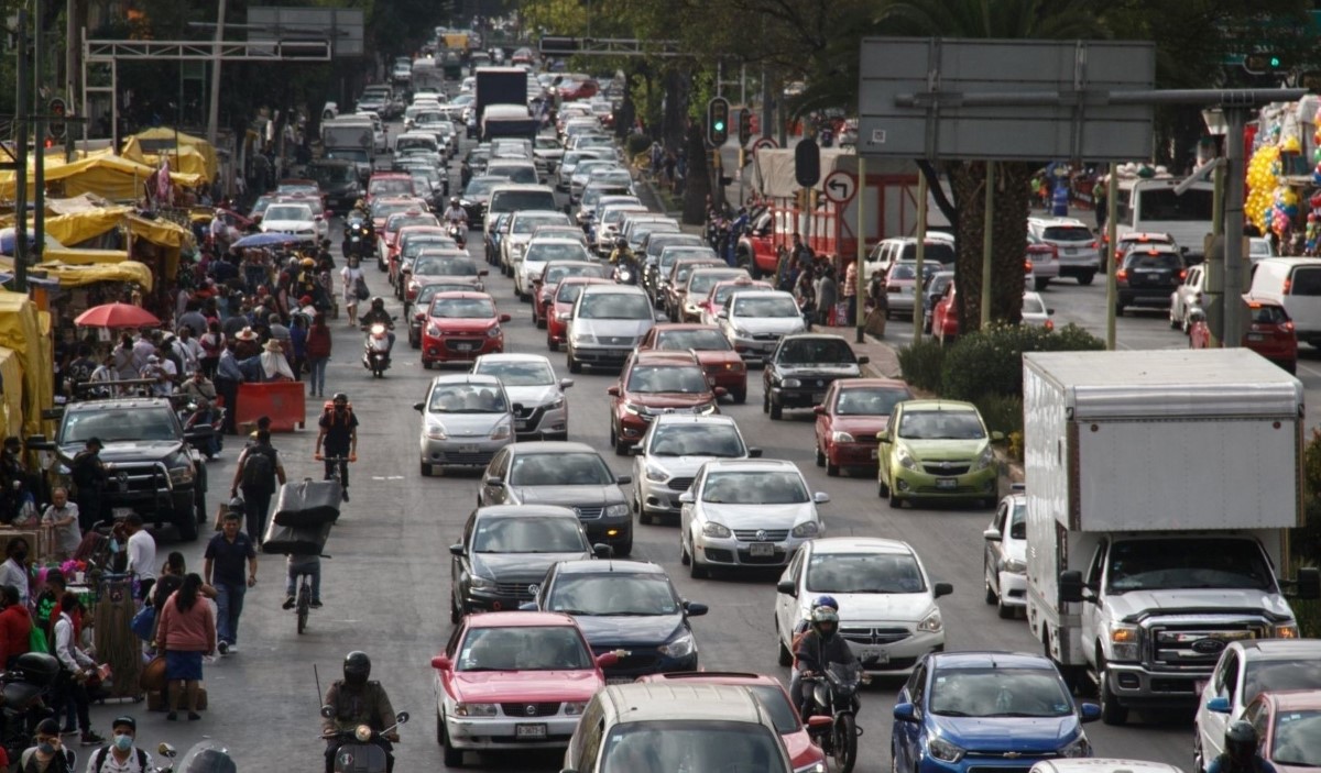 Hoy No Circula 3 de junio CdMx y Edomex: cuáles coches descansan