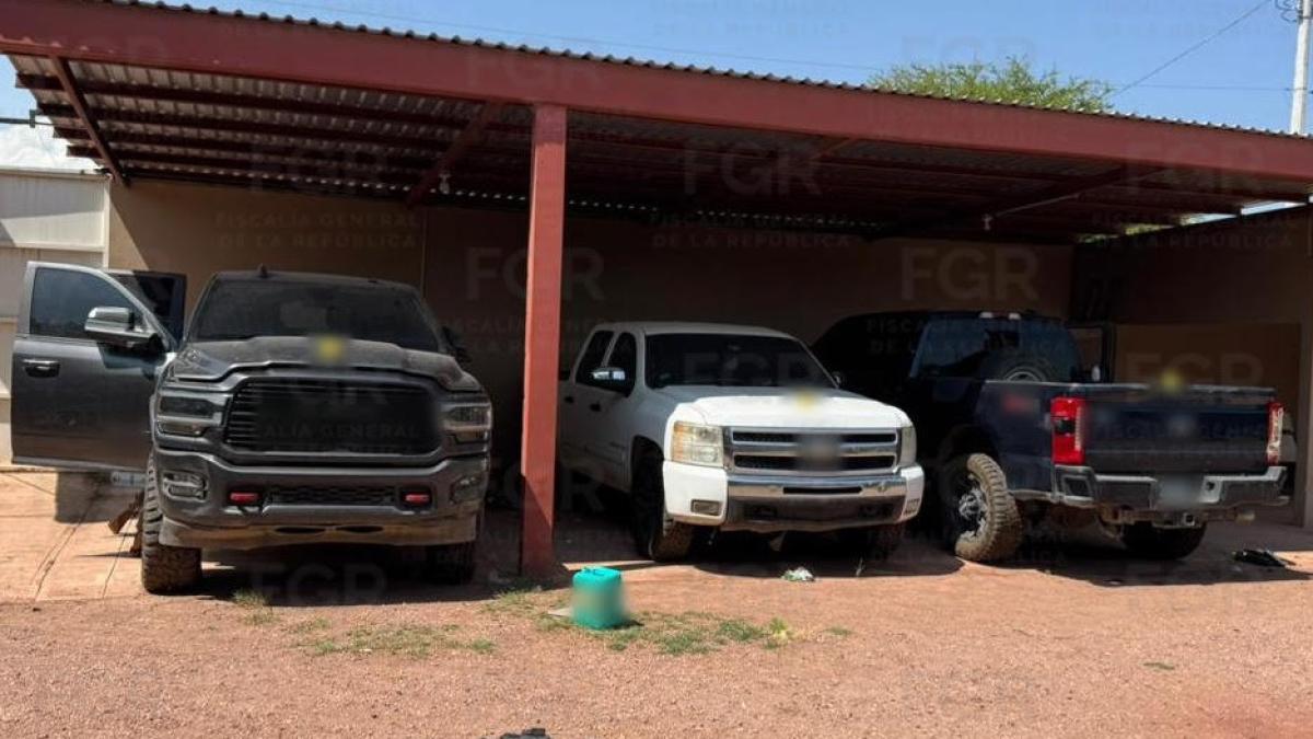 FGR asegura explosivos, armas y autos en Durango
