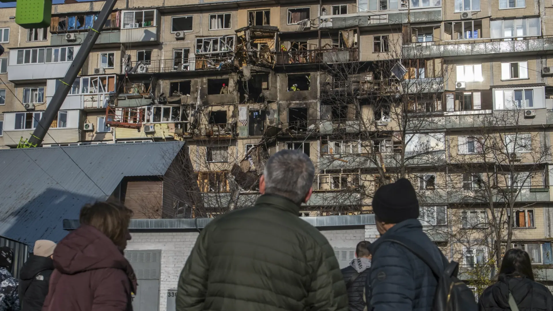 Muere una madre ucraniana de 28 años cuando protegía a sus dos hijos de los escombros por un misil ruso