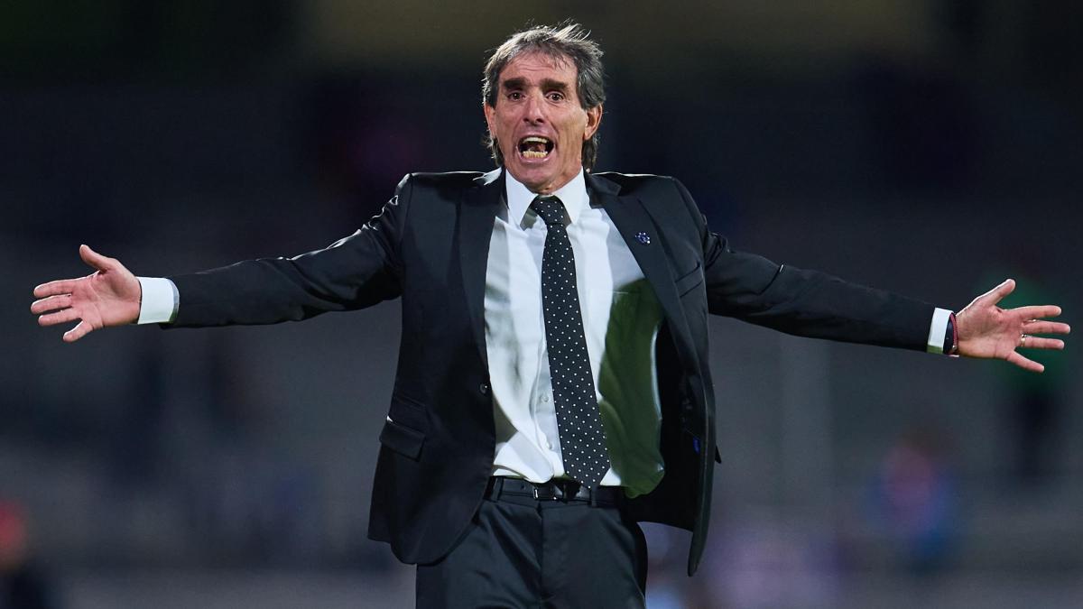 América presenta a Guillermo Almada como su nuevo entrenador