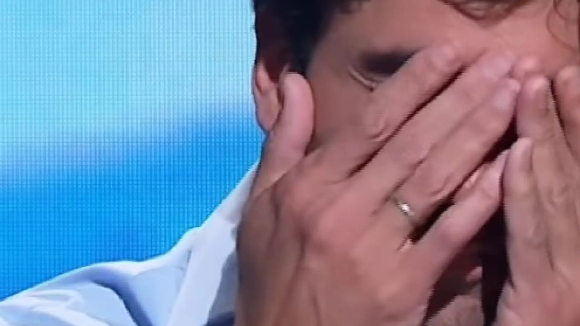 Álex García, roto, habla por primera vez de Verónica Echegui en televisión tras su muerte: "Te hacía tener fe"