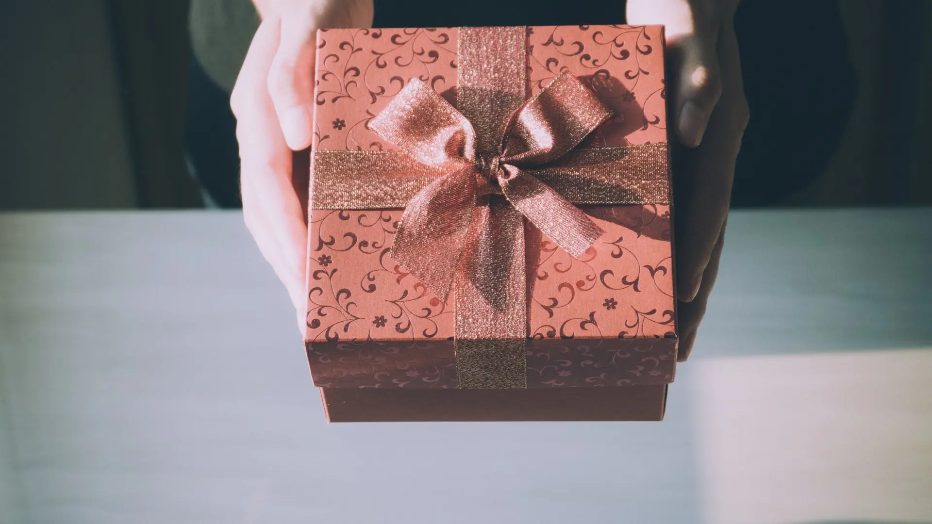 Todo lo que debes saber antes de aceptar un regalo del banco