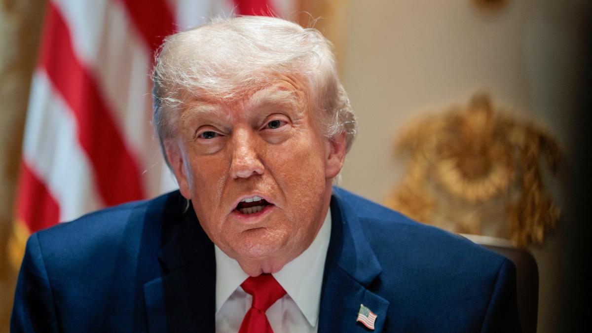 "¡Que el petróleo fluya!": Trump confirma acuerdo de paz con Irán