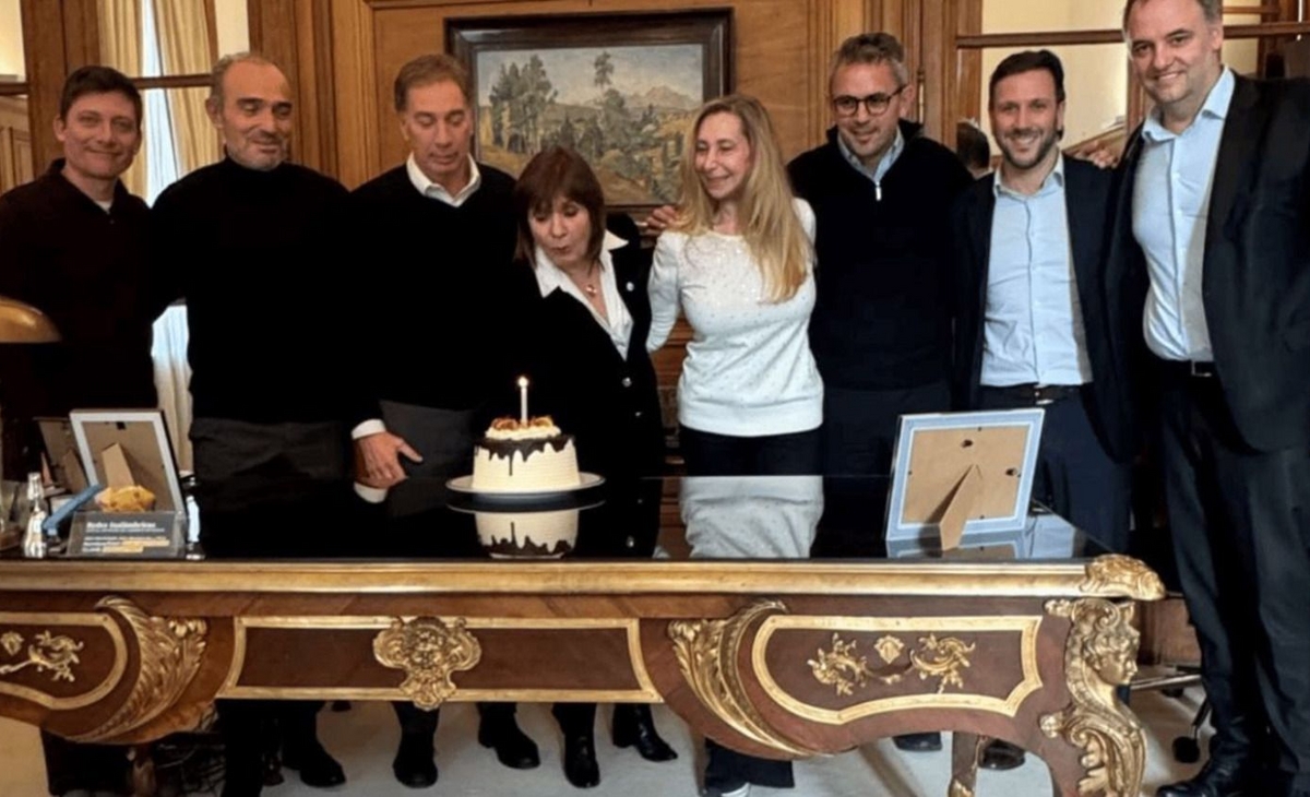Crecen los pedidos para que Milei eche a Adorni | La Arena - Noticias de La Pampa y el país