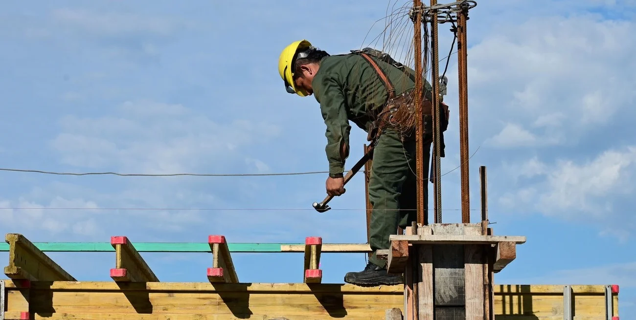 La industria argentina se retrajo 5% en mayo