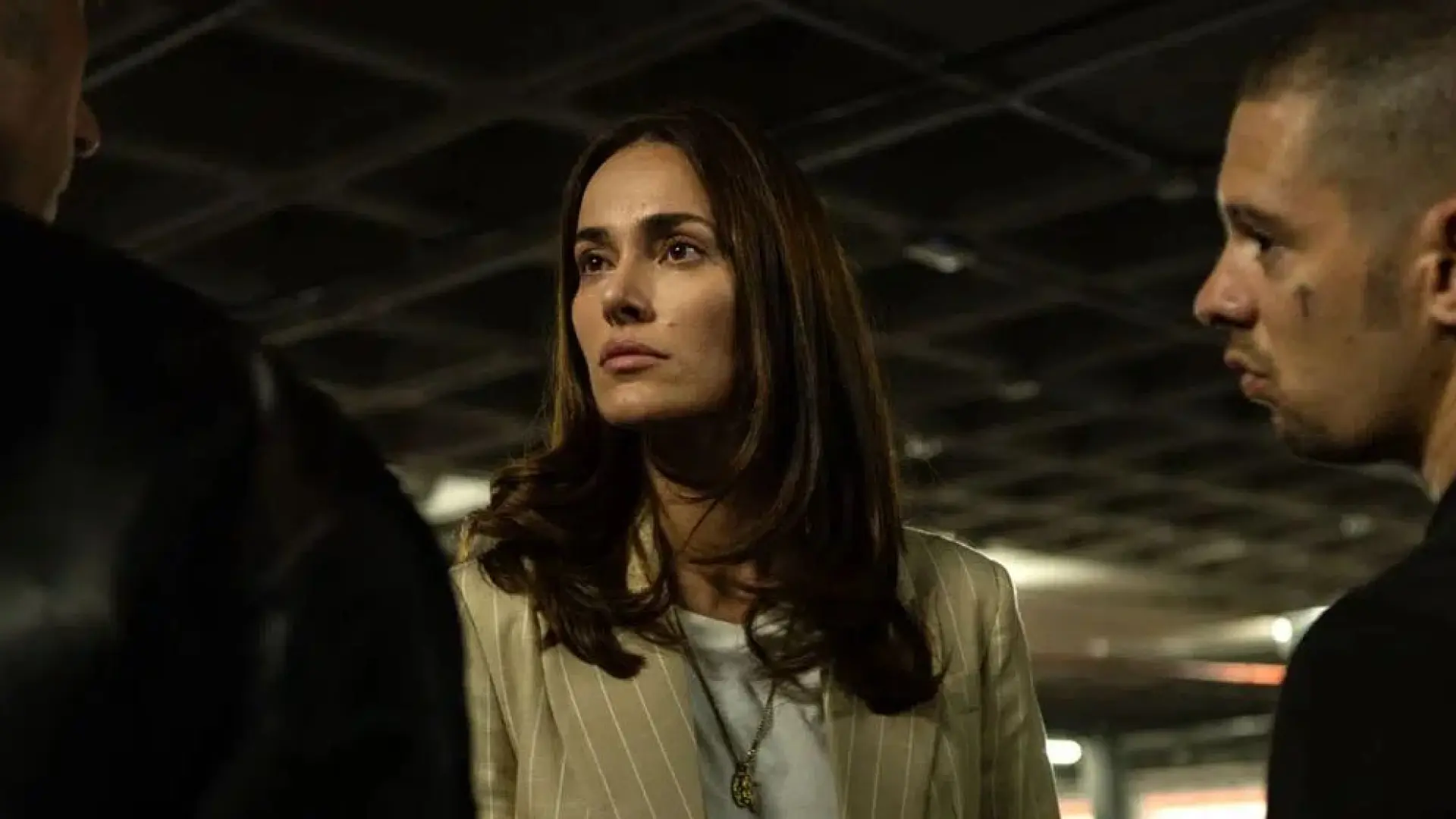 La serie en la que conocimos a la nueva novia de Casillas: thriller sobre narcotráfico que lanza su temporada final