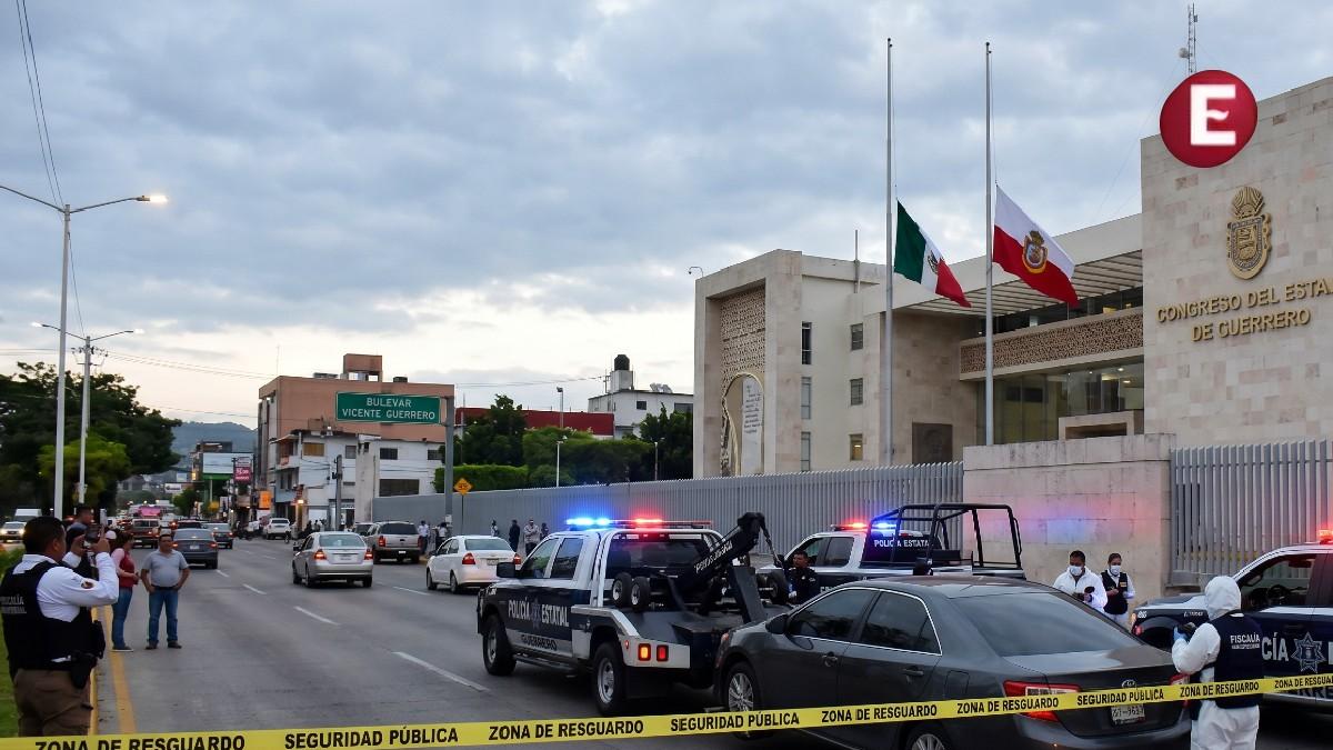 Hallan cuatro cuerpos desmembrados Congreso Guerrero