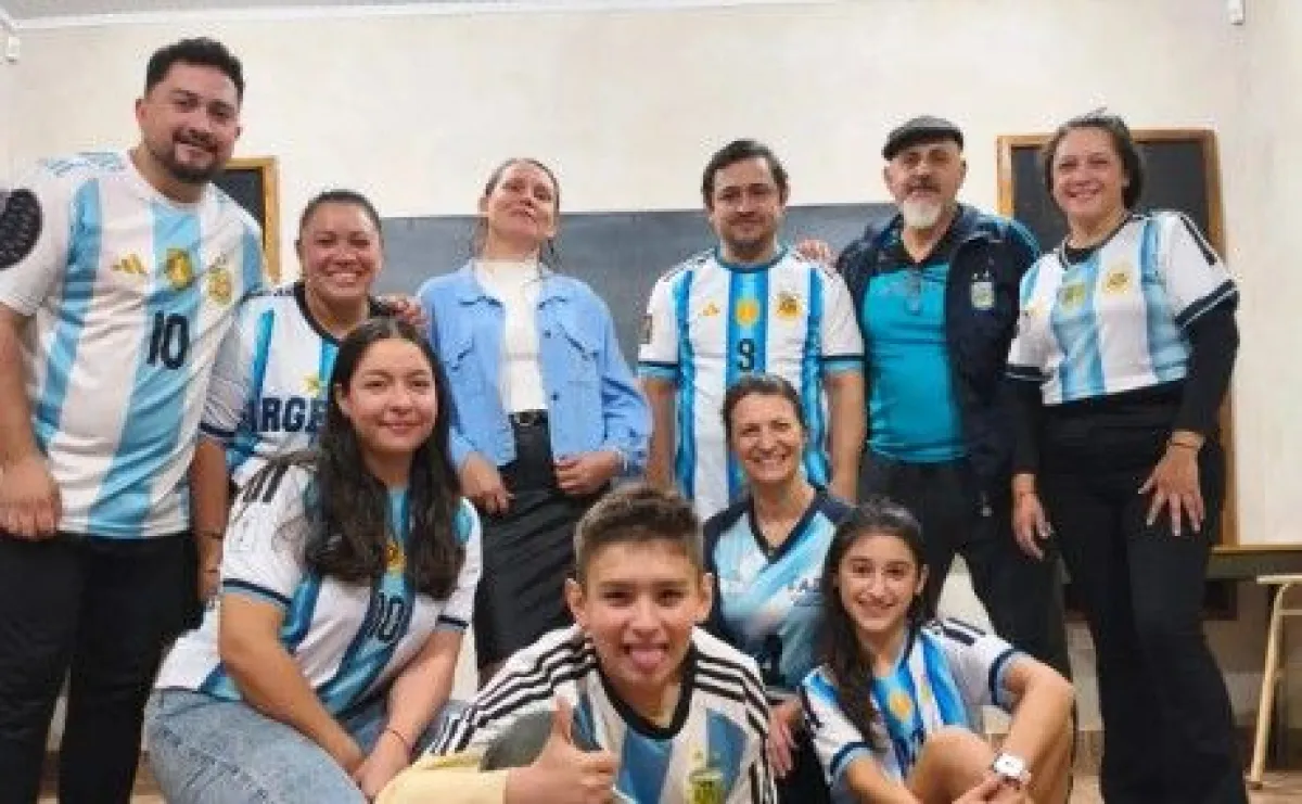La pasión mundialista no tiene barreras: el taller de Lengua de Señas reversionó "Dai Dai"