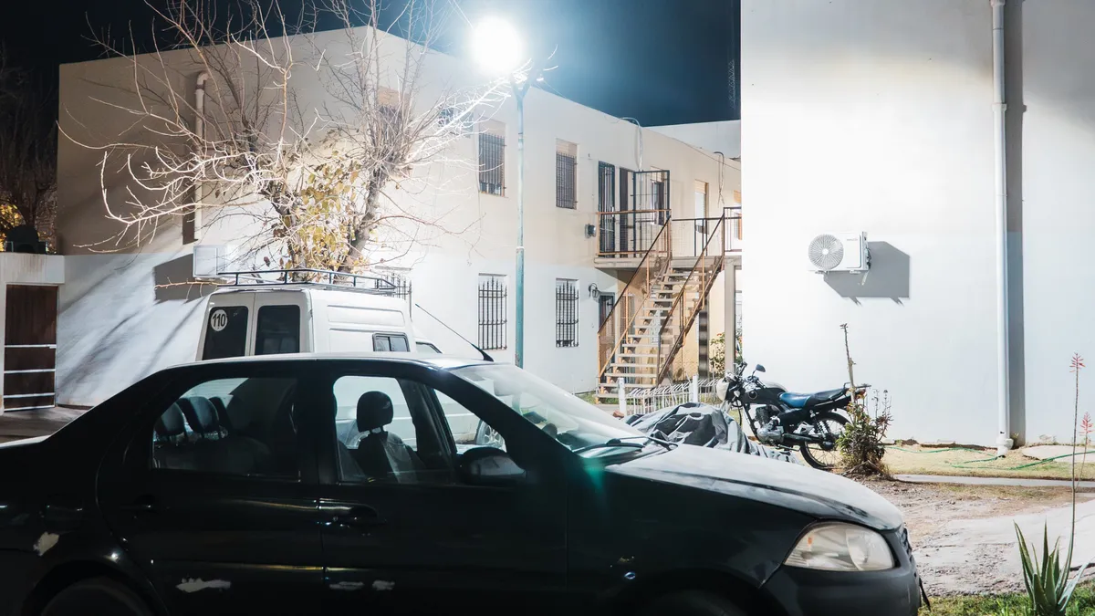 Rawson transforma el Barrio Teniente Silva: nueva luminaria LED pone fin a un reclamo vecinal de 30 años