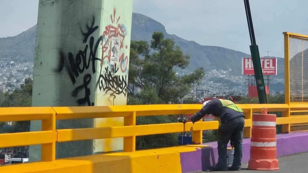 Despintan el morado y regresan el amarillo a vialidades; culpan a contratistas