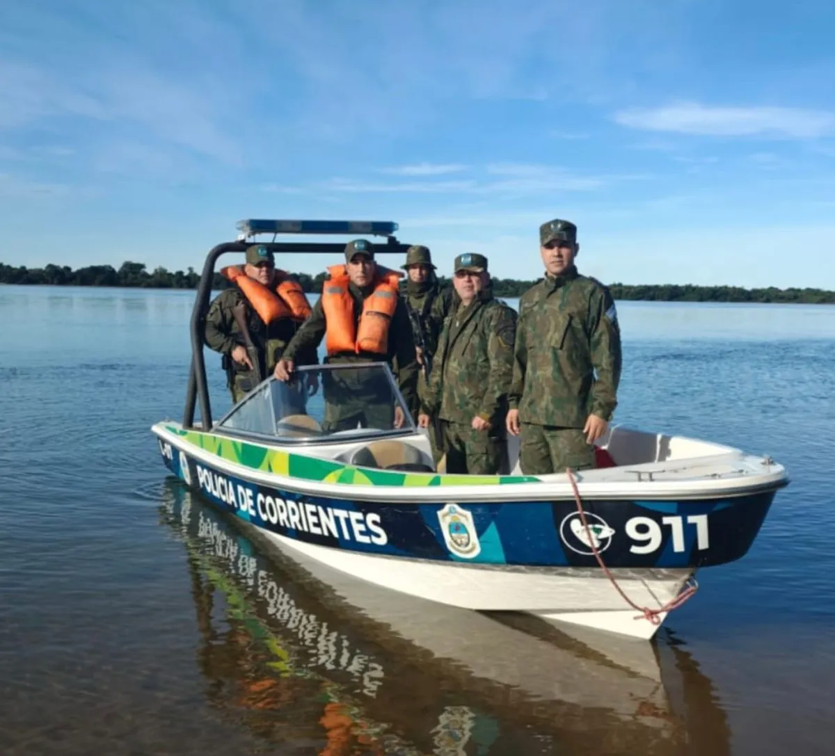 La Policía Rural de Ituzaingó incorpora una lancha y conectividad satelital para reforzar la seguridad en zonas alejadas