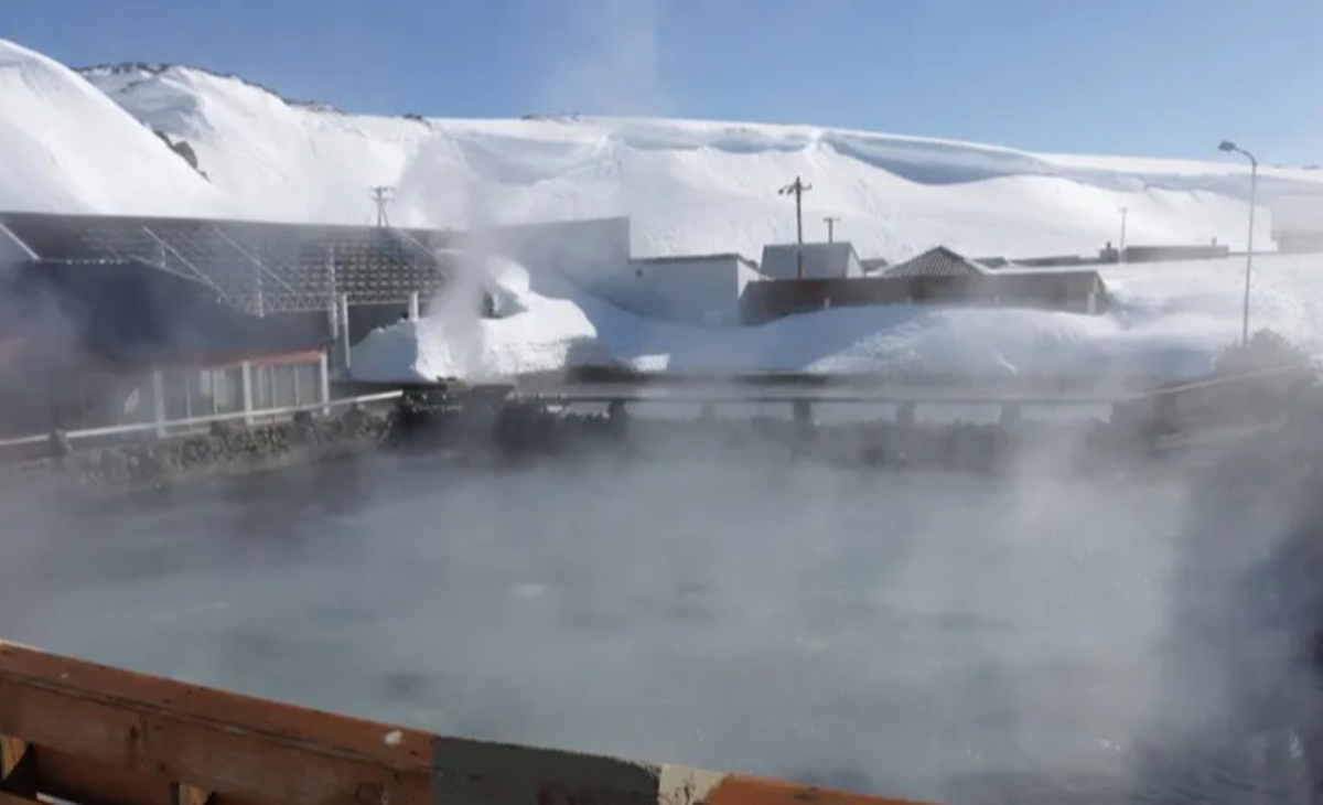 Empieza la temporada de aguas termales y paisajes nevados