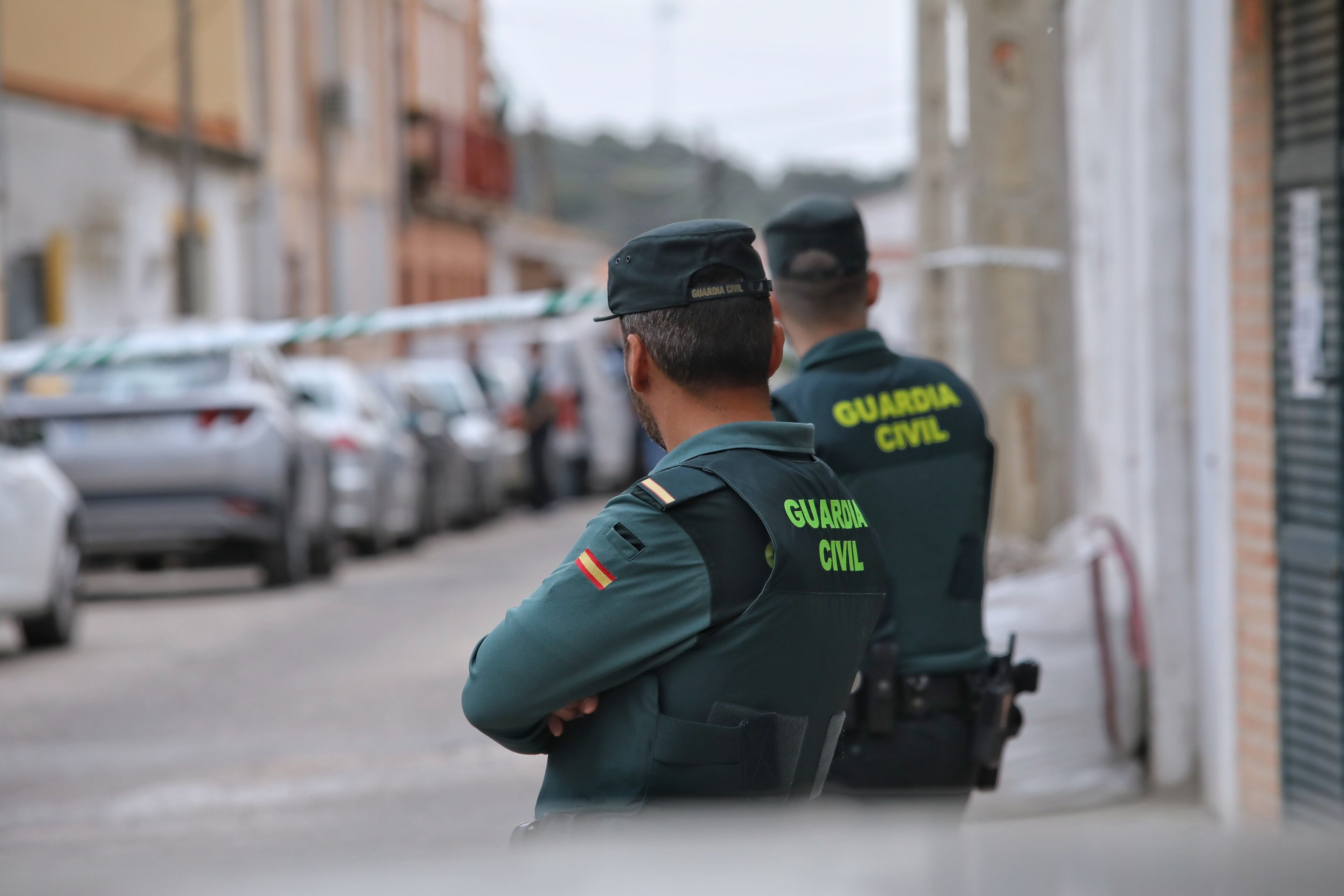 Muere el atracador de un banco en un pueblo de Cádiz tras un tiroteo contra la policía