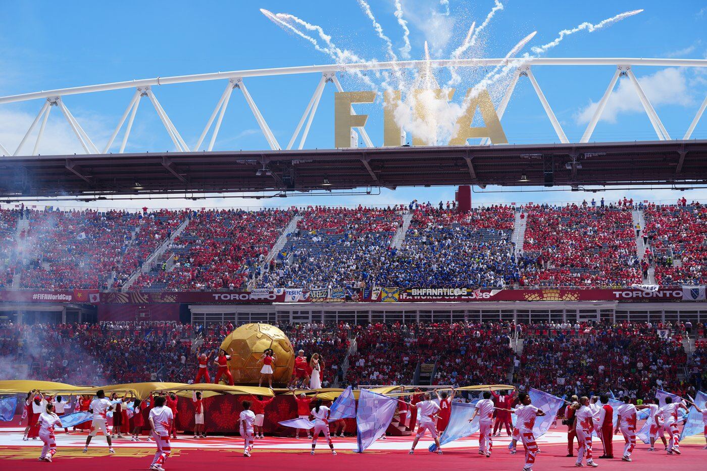 Con la chilena Elyanna como plato fuerte: así fue el show de apertura del Mundial 2026 en Canadá