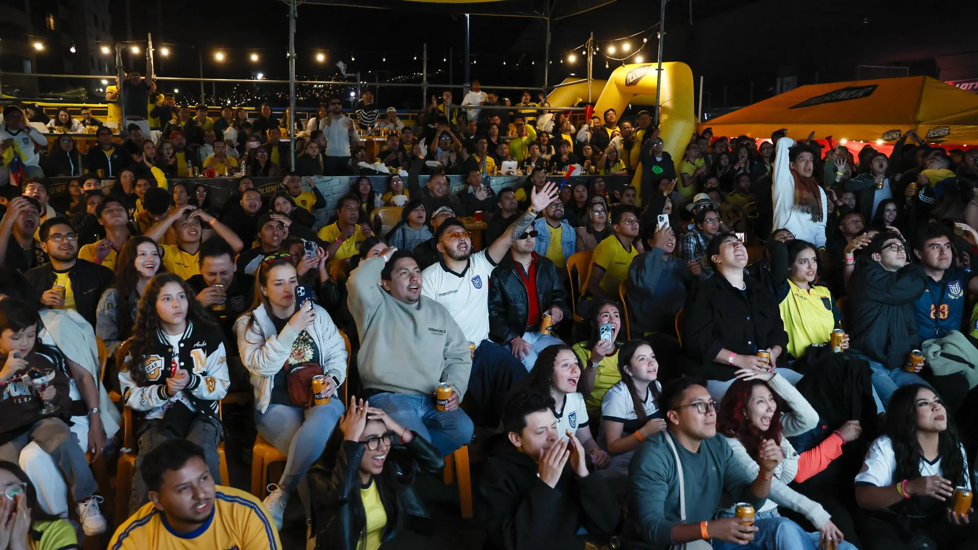 Un muerto y seis heridos en Ecuador en un ataque de sicarios de 16 años durante el partido ante Curazao