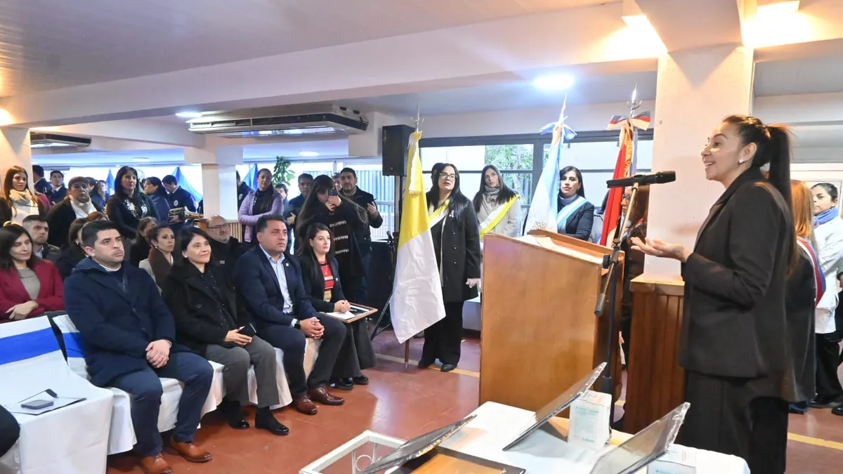 El Hospital San Juan Bautista conmemoró el día de su santo patrono y distinguió a personal jubilado