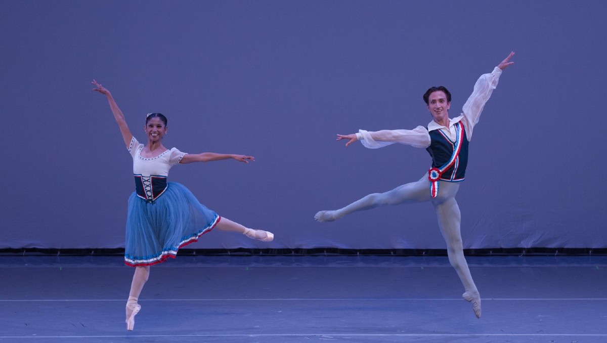Chic presenta función especial del Ballet de Monterrey