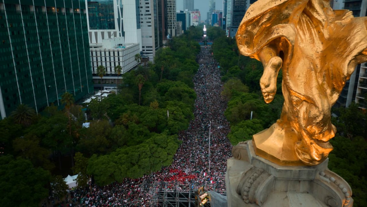 Aficionados toman las calles CdMx por partido de México en el Mundial