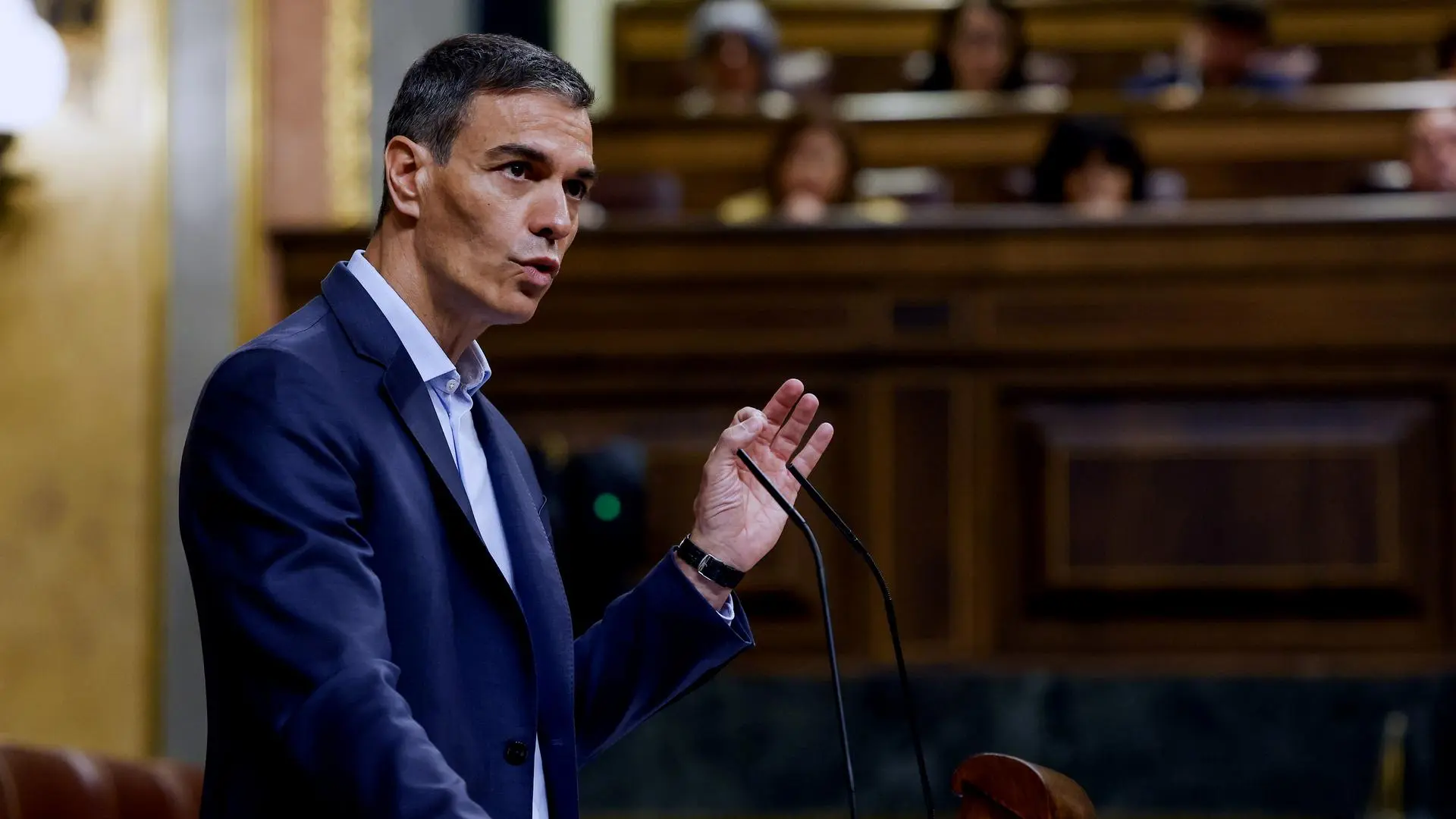 Sánchez niega "corrupción generalizada", descarta asumir responsabilidades y ataca a la oposición: "Cómo no vamos a continuar"