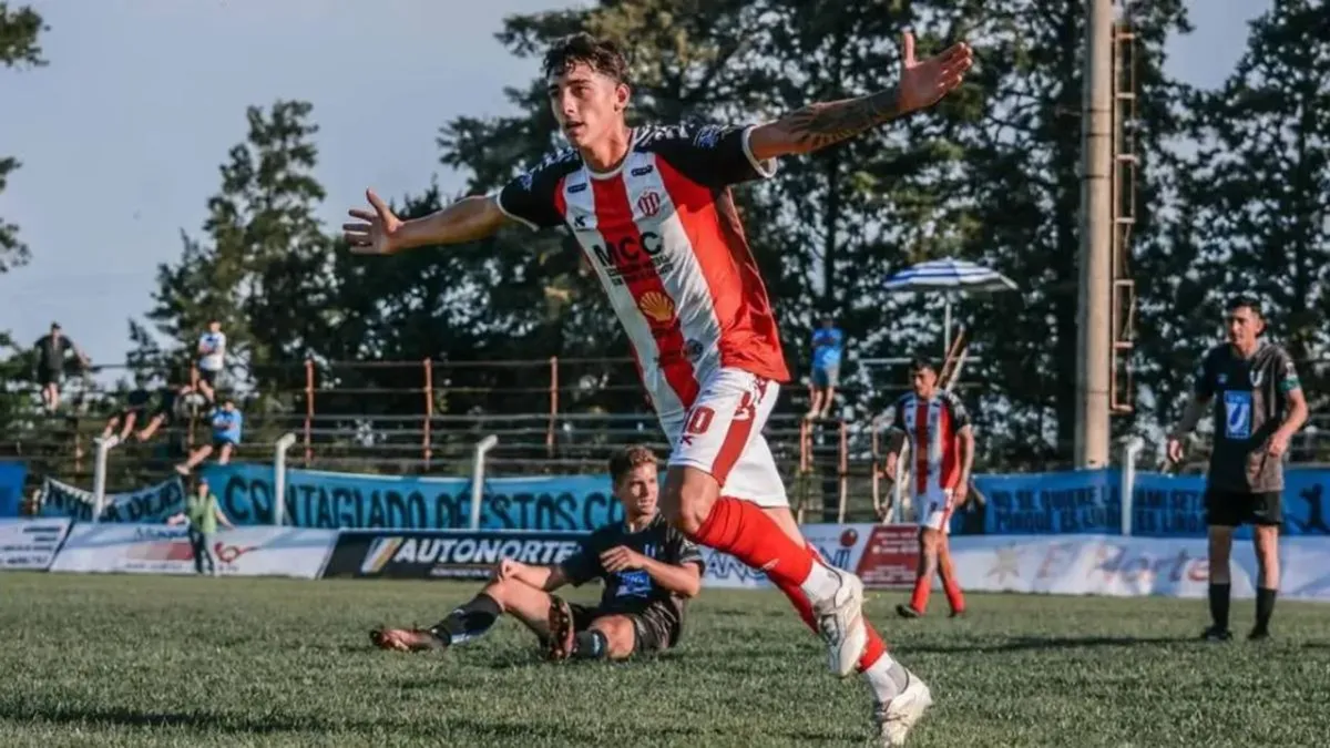 Un futbolista santafesino de 22 años sufrió un ACV y está internado en terapia intensiva