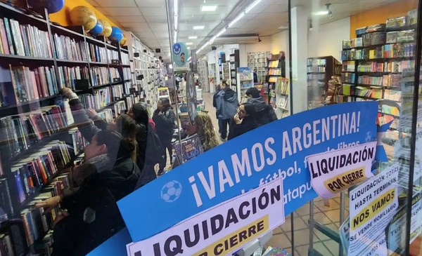 "No podemos más": una tradicional librería con más de 20 años cerró sus puertas por la caída brutal de las ventas