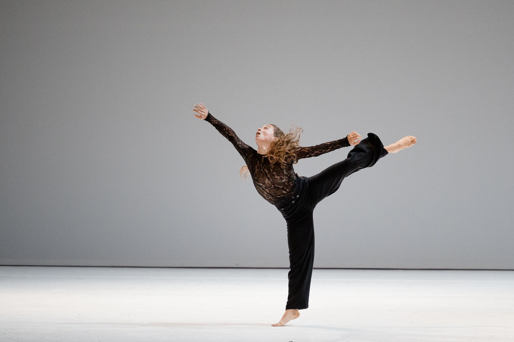 'We', por Compañía Mal Pelo: danza que abruma y revela