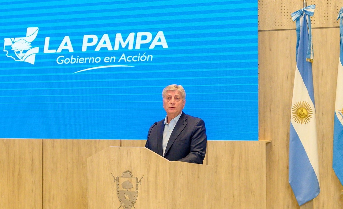 "El gobernador gestiona, no se distrae con ninguna interna"