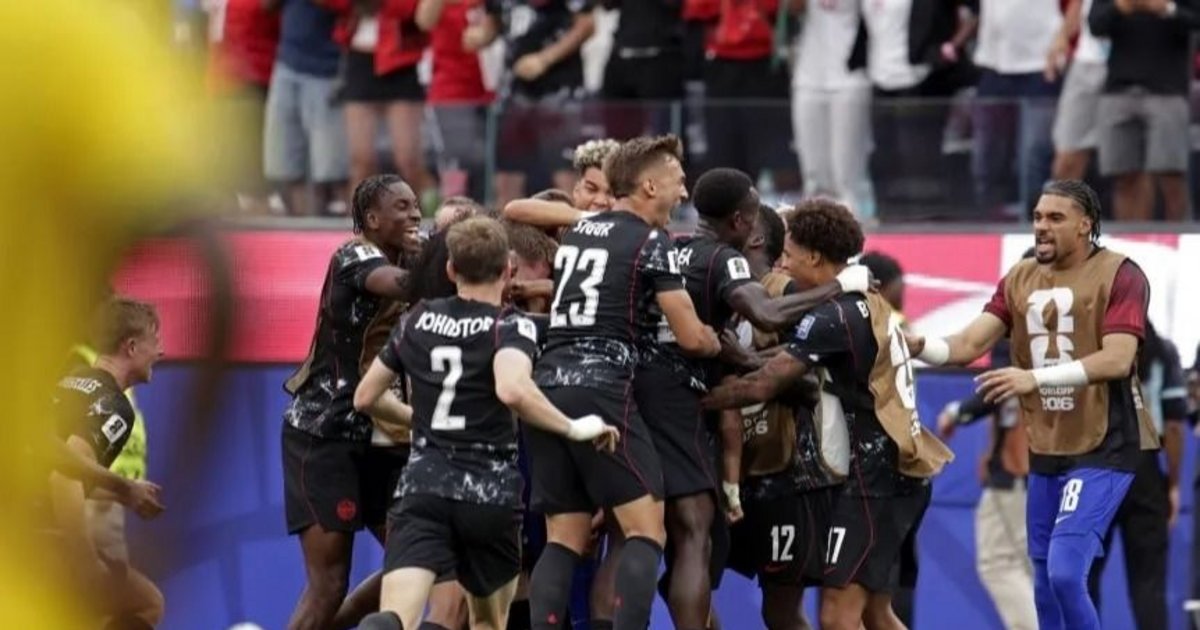 Agónica clasificación de Canadá a los octavos de final