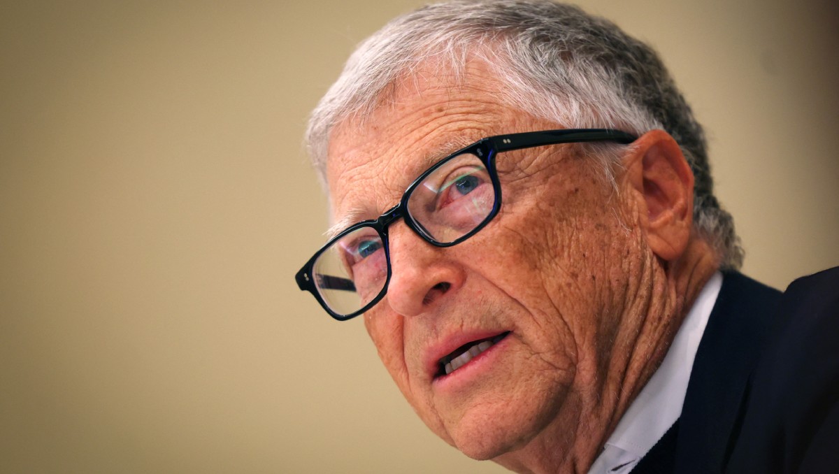 Bill Gates niega en el Congreso de EU tener ETS, según Epstein