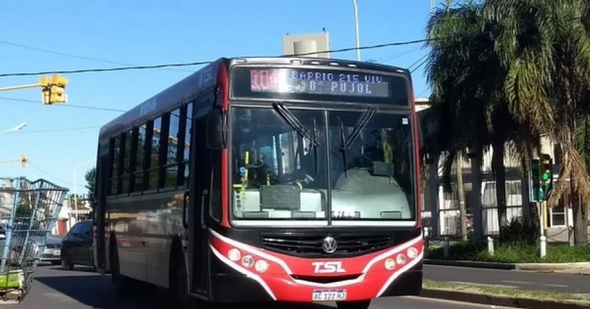 Dos choferes de colectivos fueron despedidos en Corrientes y crece la incertidumbre