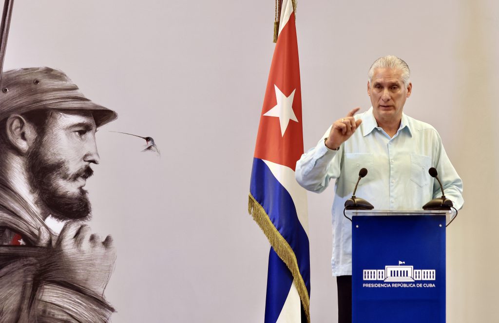 Díaz-Canel acelera reformas en Cuba: más mercado, menos Estado y recorte de ministerios