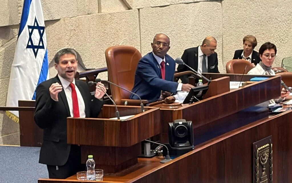 Smotrich vows long-sought assistance plan for Israeli tech harmed by strong shekel