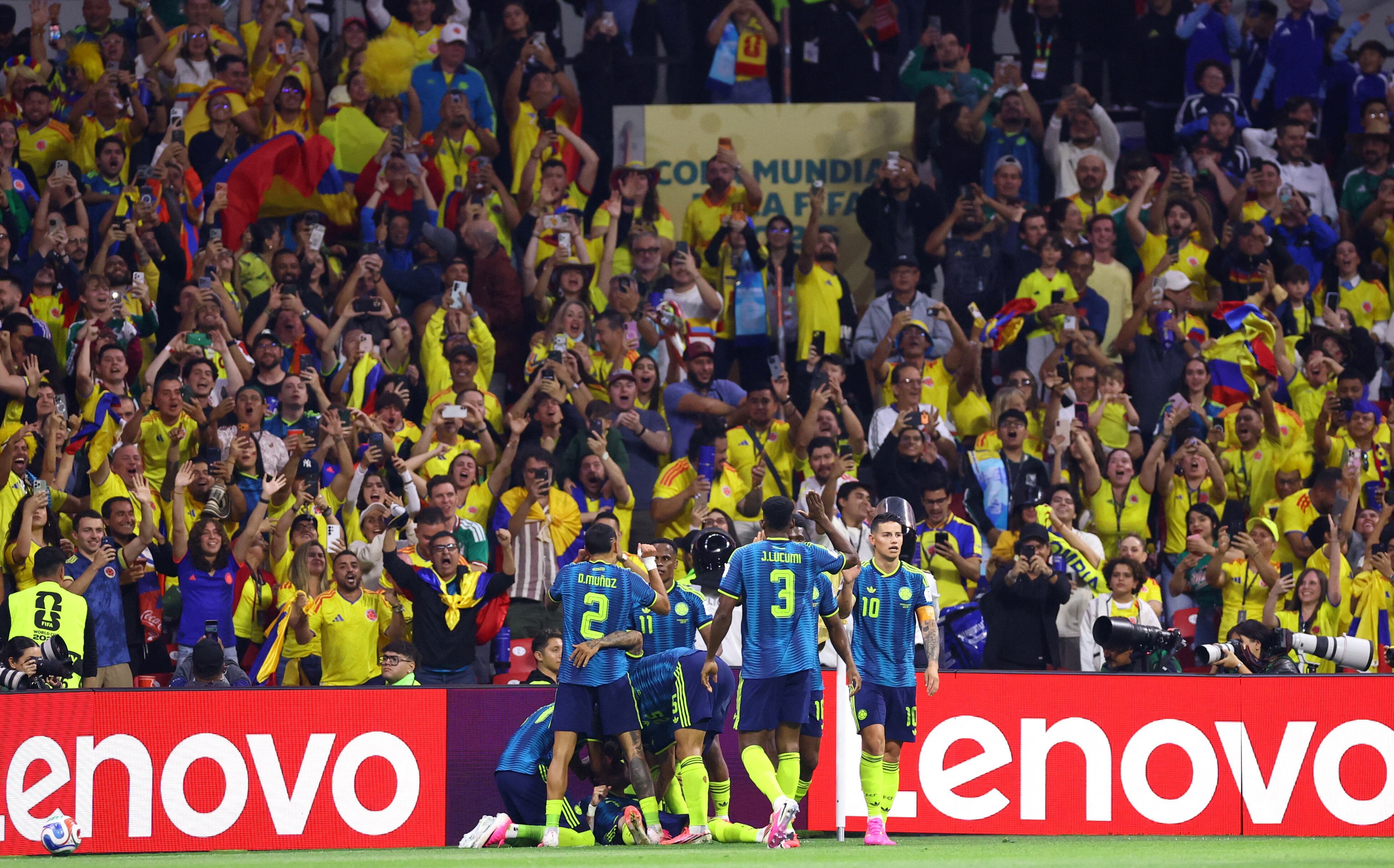 Colombia tiene su fiesta en el Azteca con un triunfo ante Uzbekistán