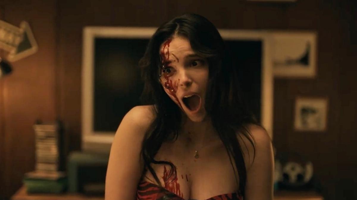 Director de Obsession revela el trágico destino de Nikki tras el final de la película
