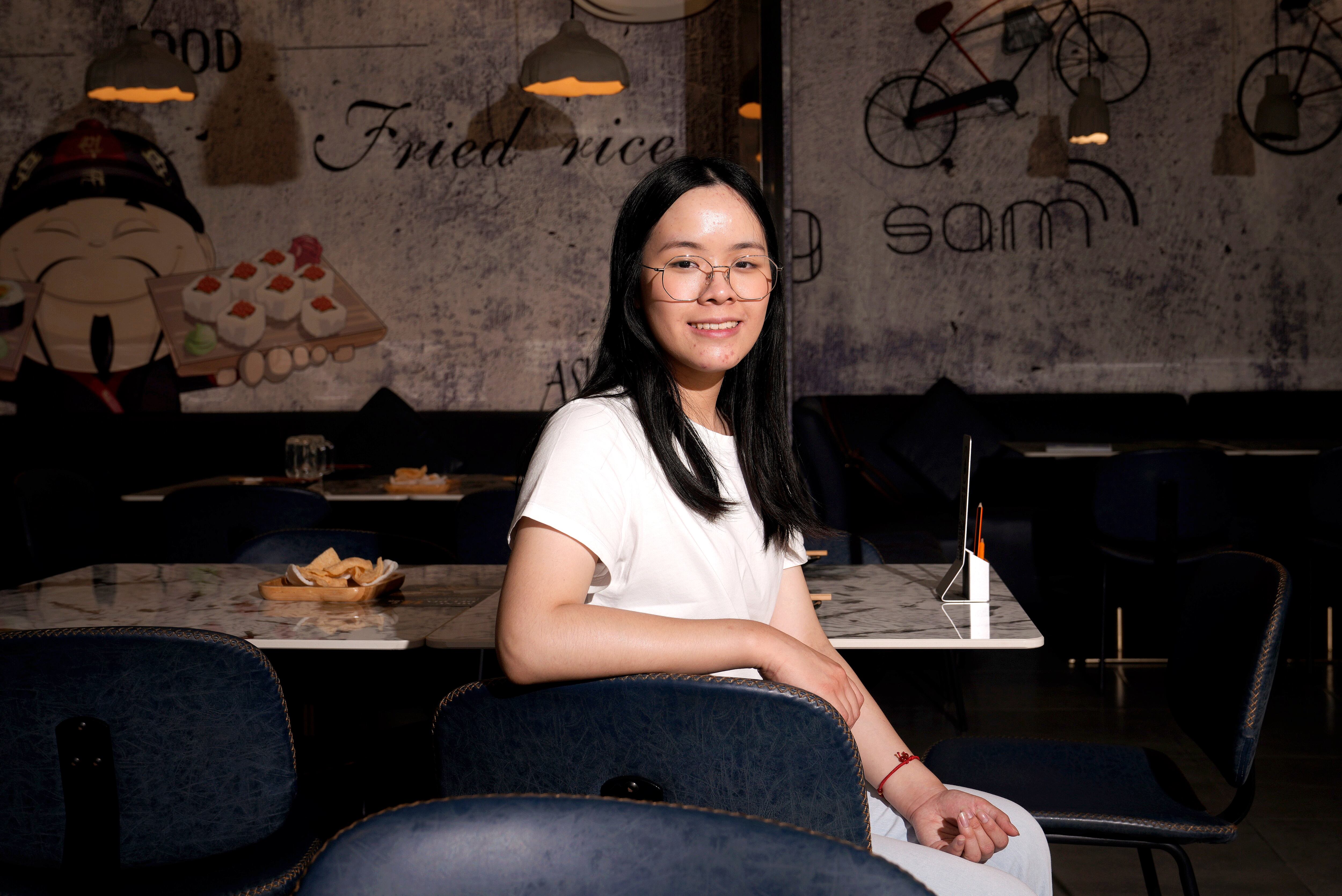 La "nota perfecta" de Ruiqi Jinzhang, la murciana con pleno de dieces en la Selectividad